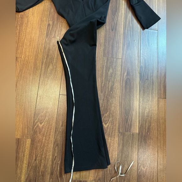 Fun sexy jumpsuit - Picture 9 of 10